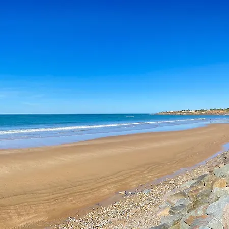 Casa vacanze Maison T3 à 800 M De La Avec Piscine Chauffée, Tennis, Wi-fi, Patio Clos Et Parking Privatif - Fr-1-231-300 Brétignolles-sur-Mer