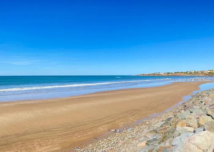 Casa vacanze Maison T3 à 800 M De La Avec Piscine Chauffée, Tennis, Wi-fi, Patio Clos Et Parking Privatif - Fr-1-231-300 Brétignolles-sur-Mer