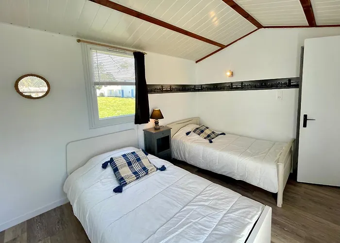 Casa vacanze Maison T3 à 800 M De La Avec Piscine Chauffée, Tennis, Wi-fi, Patio Clos Et Parking Privatif - Fr-1-231-300 *