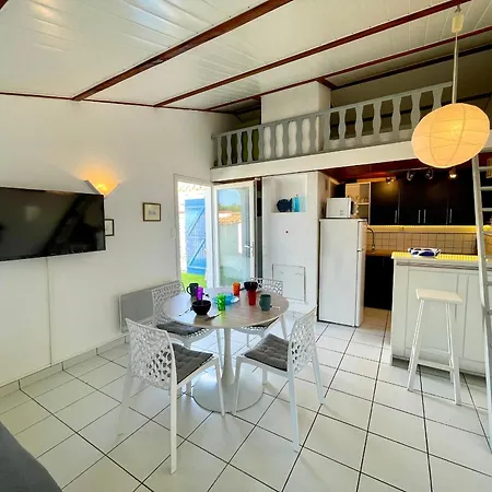 Holiday home Maison T3 A 800 M De La Avec Piscine Chauffee, Tennis, Wi-fi, Patio Clos Et Parking Privatif - Fr-1-231-300 *